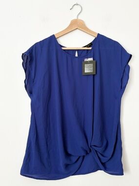 Pleione knot front sheer top